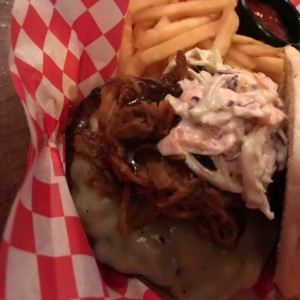 pulled pork burger