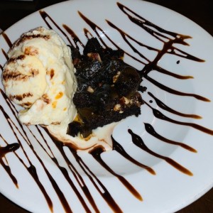 brownie con helado