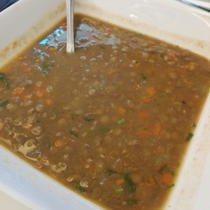 sopa de lentejas