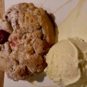 Tartaleta de Manzana con Helado