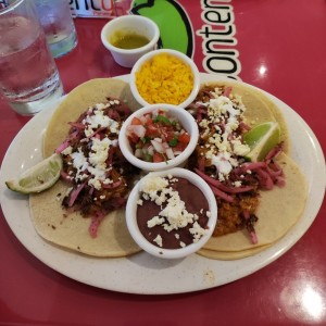 Tacos de cochinita pibil