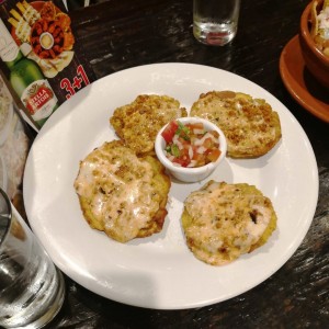 Tostones con chorizo