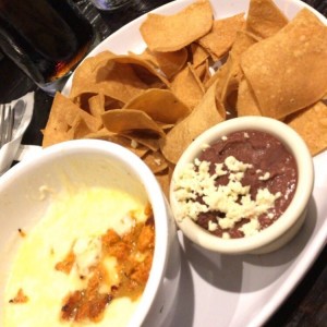 queso Fundido con choriza 