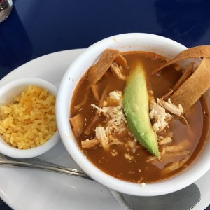 sopa de tortilla del menu ejecutivo