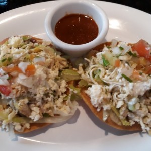 tostitas de pollo