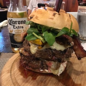 Titos Rex Burger