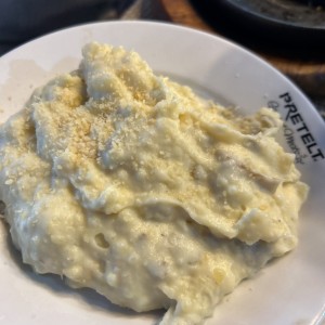 ARROZ PILAF , PAPAS FRITAS, PAPAS WEDGE , PURÉ RUSTICO,YUQUITAS,AROS DE CEBOLLA, VEGETALES AL VAPOR , MAC Y CHEESE.