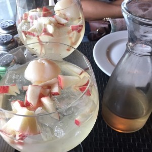 sangria blanca (buenisima)