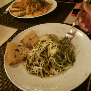 pasta al pesto