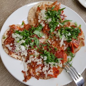 Tacos al pastor