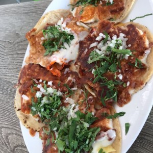 Tacos al Pastor con queso