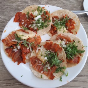 Tacos al pastor