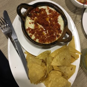 Queso fundido con Chorizo