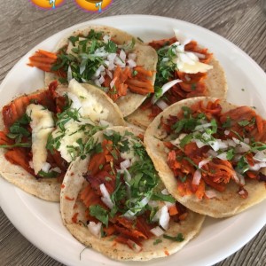 Tacos al pastor 