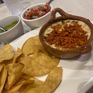 Entradas - Queso Fundido