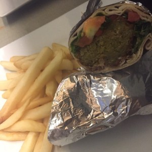 Emparedado de falafel