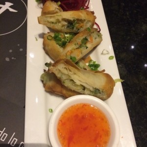 Entradas Calientes - Spring rolls