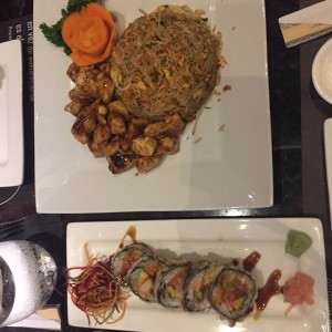 Rollos - Tiger y yakimeshi de pollo 