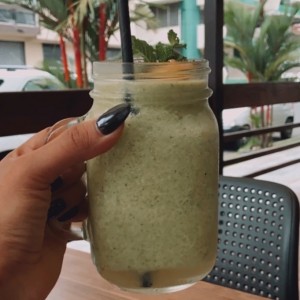 Jugo de maracuya con hierbabuena 