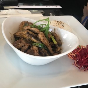 Thai - Nasu de cerdo