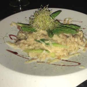 Risotto de Esparragos y hongos