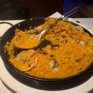 Paella Mixta