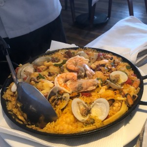 Paella Mixta