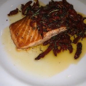 Salmon tomate seco