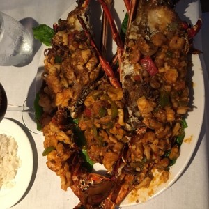 langosta rellena de mariscos 