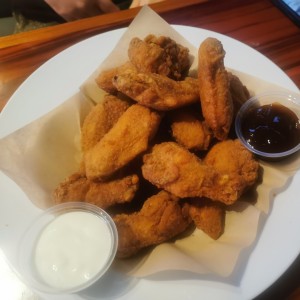 ORIGINAL HOOTERS STYLE WINGS