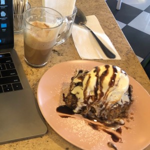 Carrot cake with Ice Cream