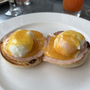 Huevos Benedictinos 