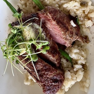 FILETE DE RES SOBRE RISOTTO