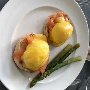 benedicts con salmon