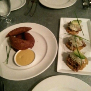 Empanadas de platano y patacones con cerdo