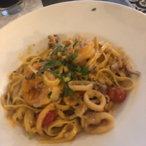 linguini con langostinos