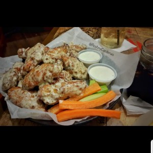 Alitas Garlic Parmesan - Wings Famous Grill 