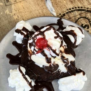 Brownie con Helado