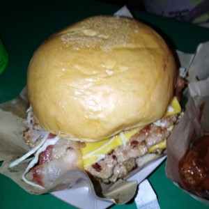 piggie pig burger con doble patty