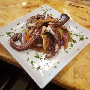 el pulpo a la patrilla se los recomiendo el sabores a otro nivel  me encanta demasido ????