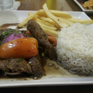 lomo saltado 