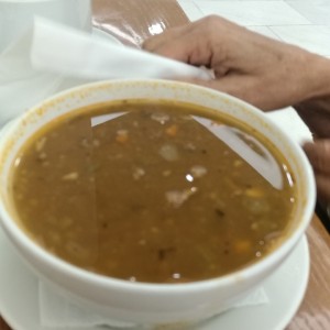 sopa de lentejas