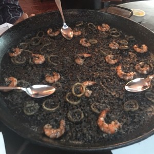 Paella negra