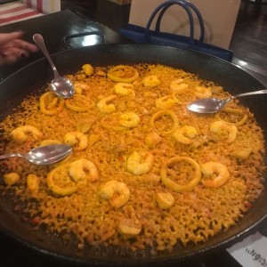 paella mar y tierra