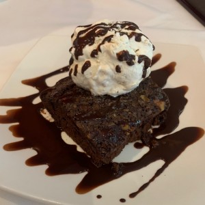 Brownie con Helado de Vainilla