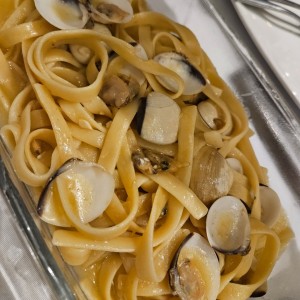 fettuccine con vongole