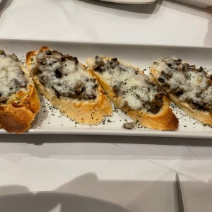 Bruschetta de Hongo Gratinada