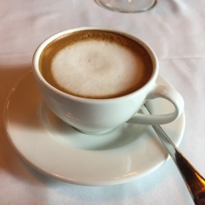 Un excelente macchiato para cerrar tan buena experiencia culinaria.