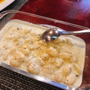 Gnocchi de cuatro quesos con trufas