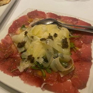 Carpaccio de res